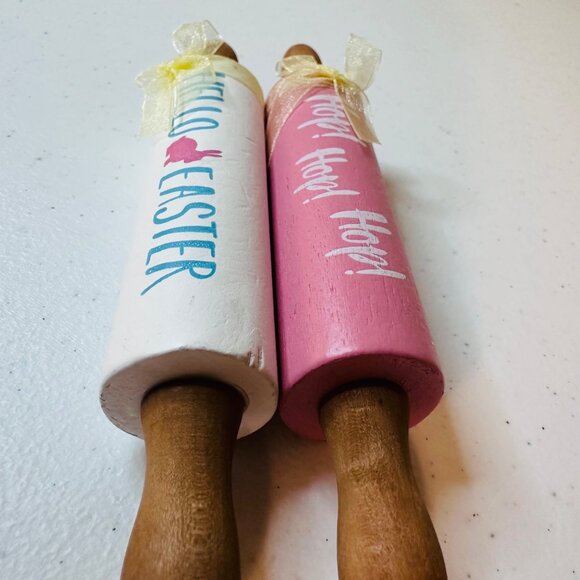 Set of 2 Easter mini rolling pins decoration Hop! Hop! Hop! and Hello Easter - Picture 6 of 9